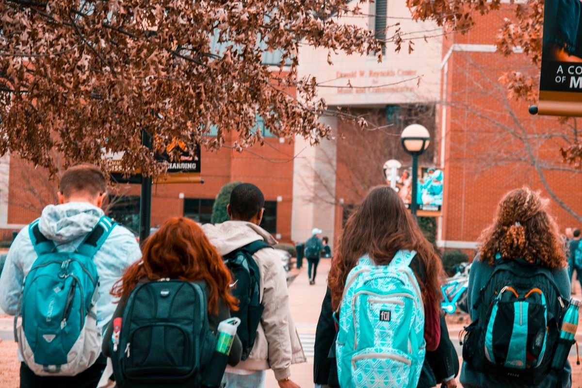 UK Foreign Students: Record Visa Refusal Rates Damage University Finances